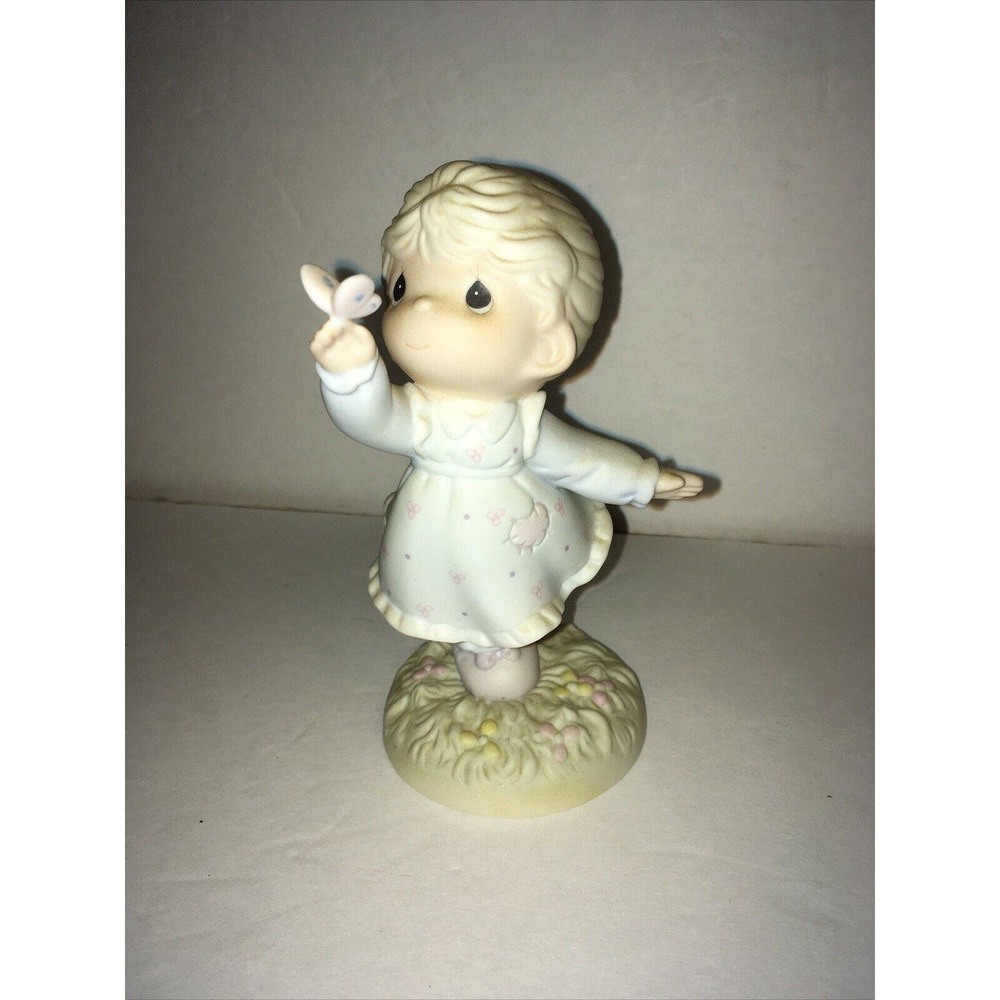 Precious Moments Happiness Is‎ At Our Fingertips Porcelain Figurine Enesco 1992